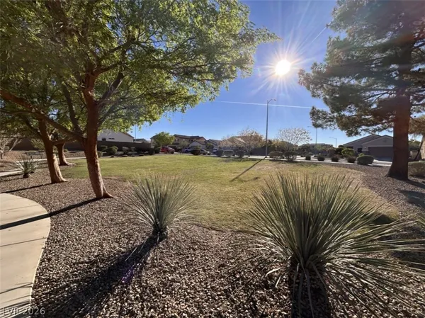 $1,895 | 1033 Fishing Street, Henderson, NV 89011