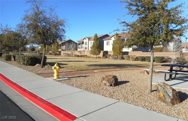 $1,895 | 1033 Fishing Street, Henderson, NV 89011