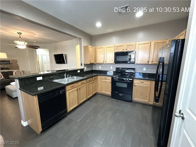 $1,945 | 1033 Fishing Street, Henderson, NV 89011