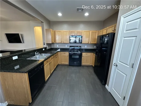 $1,895 | 1033 Fishing Street, Henderson, NV 89011