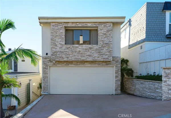 $10,800 | 883 Katella Street, Laguna Beach, CA 92651