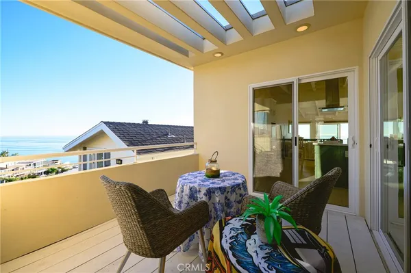 $10,800 | 883 Katella Street, Laguna Beach, CA 92651
