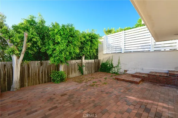 $10,800 | 883 Katella Street, Laguna Beach, CA 92651