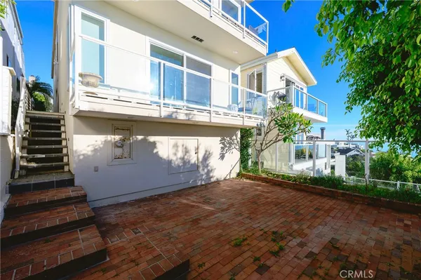 $10,800 | 883 Katella Street, Laguna Beach, CA 92651