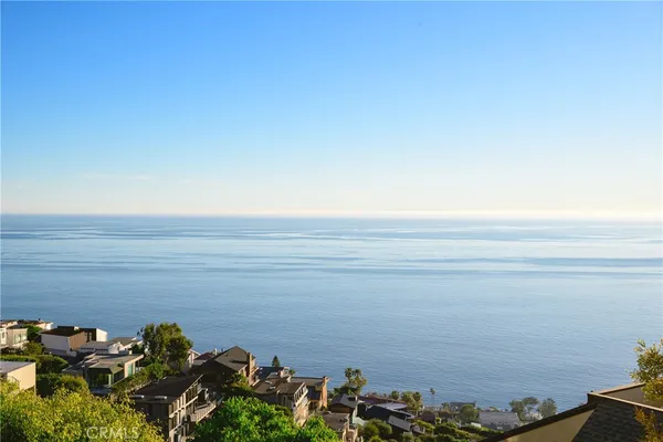 $10,800 | 883 Katella Street, Laguna Beach, CA 92651