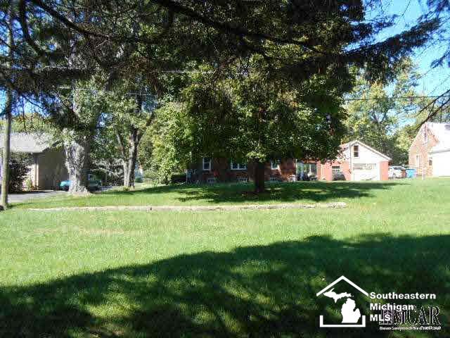 2036 Vivian Road Monroe, MI 48162 - Photo 24 of 28 21214759-23.JPG