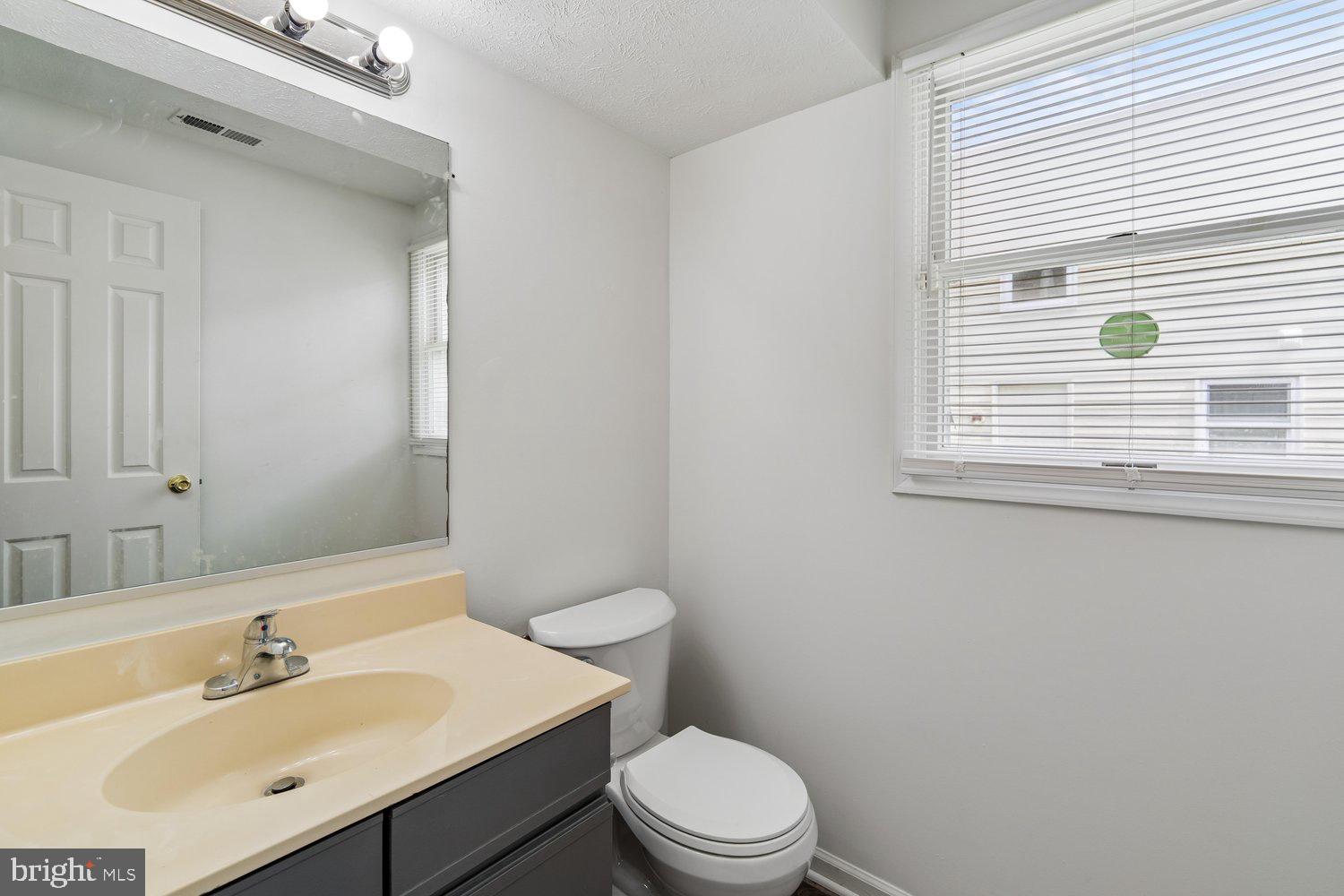 3049 Memory Lane Silver Spring, MD 20904 - Photo 18 of 38 Bath