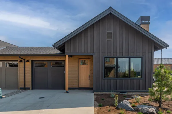$759,000 | 61280 Mcroberts Ln Bend, Unit 28, Bend, OR 97702
