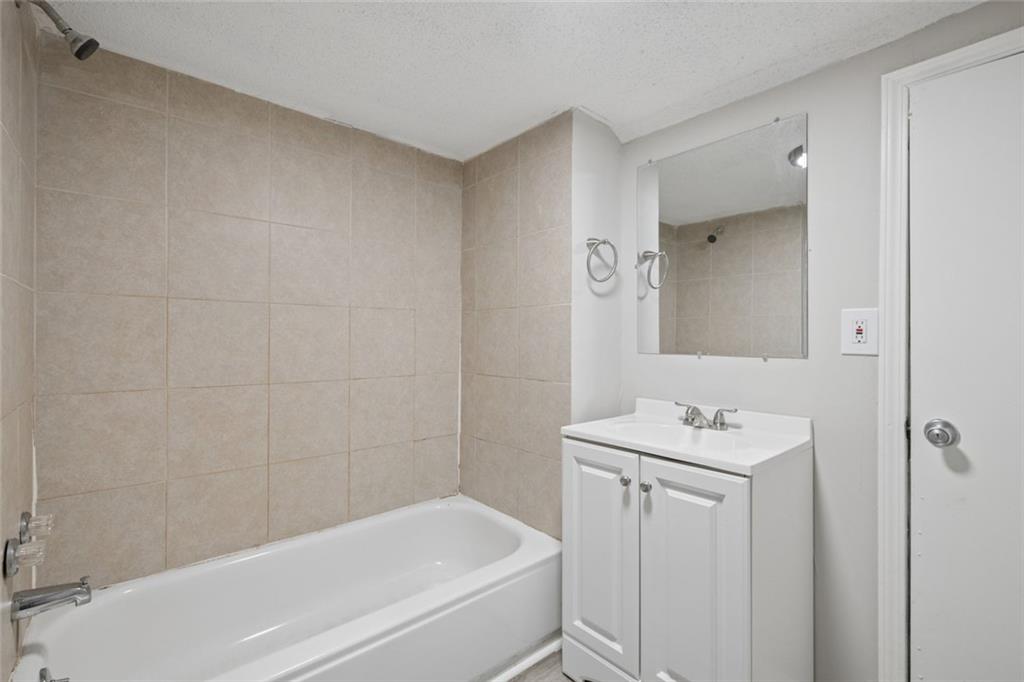 2498 White Oak Drive Decatur, GA 30032 - Photo 17 of 32 Gallery Image 17