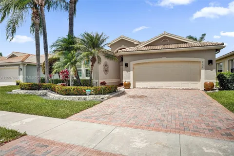 $550,000 | 8257 La Jolla Vista Lane, Lake Worth, FL 33467