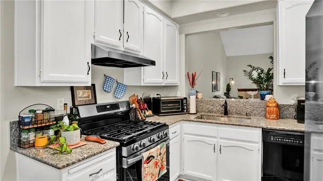 $720,000 | 4790 Gondola Drive, Oak Park, CA 91377