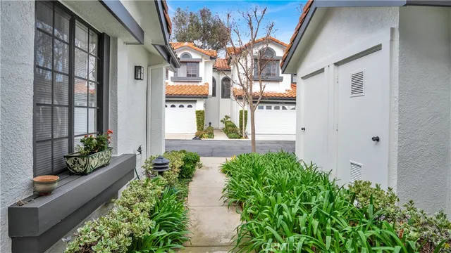 $720,000 | 4790 Gondola Drive, Oak Park, CA 91377