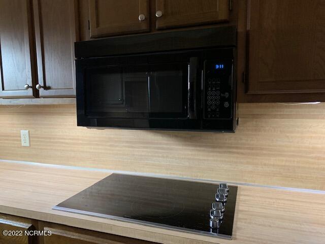 1861 Quail Ridge Road, Unit A Greenville, NC 27858 - Photo 11 of 33 Also included is wall oven, dishwasher & side-by-side refrigerator.