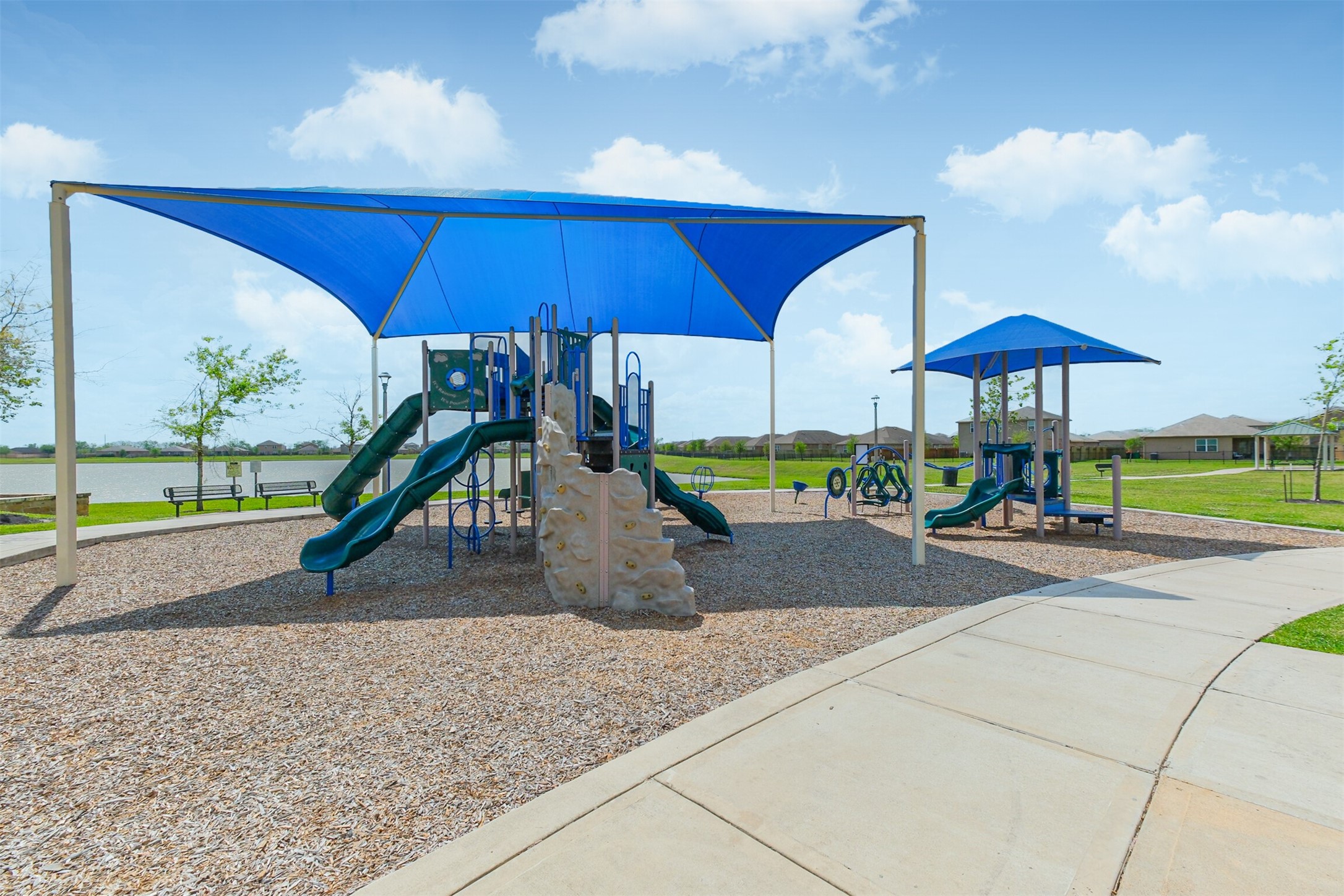 9438 Gold Mountain Drive Rosharon, TX 77583 - Photo 19 of 25 Perfect space to take the kids after the walk home from school!