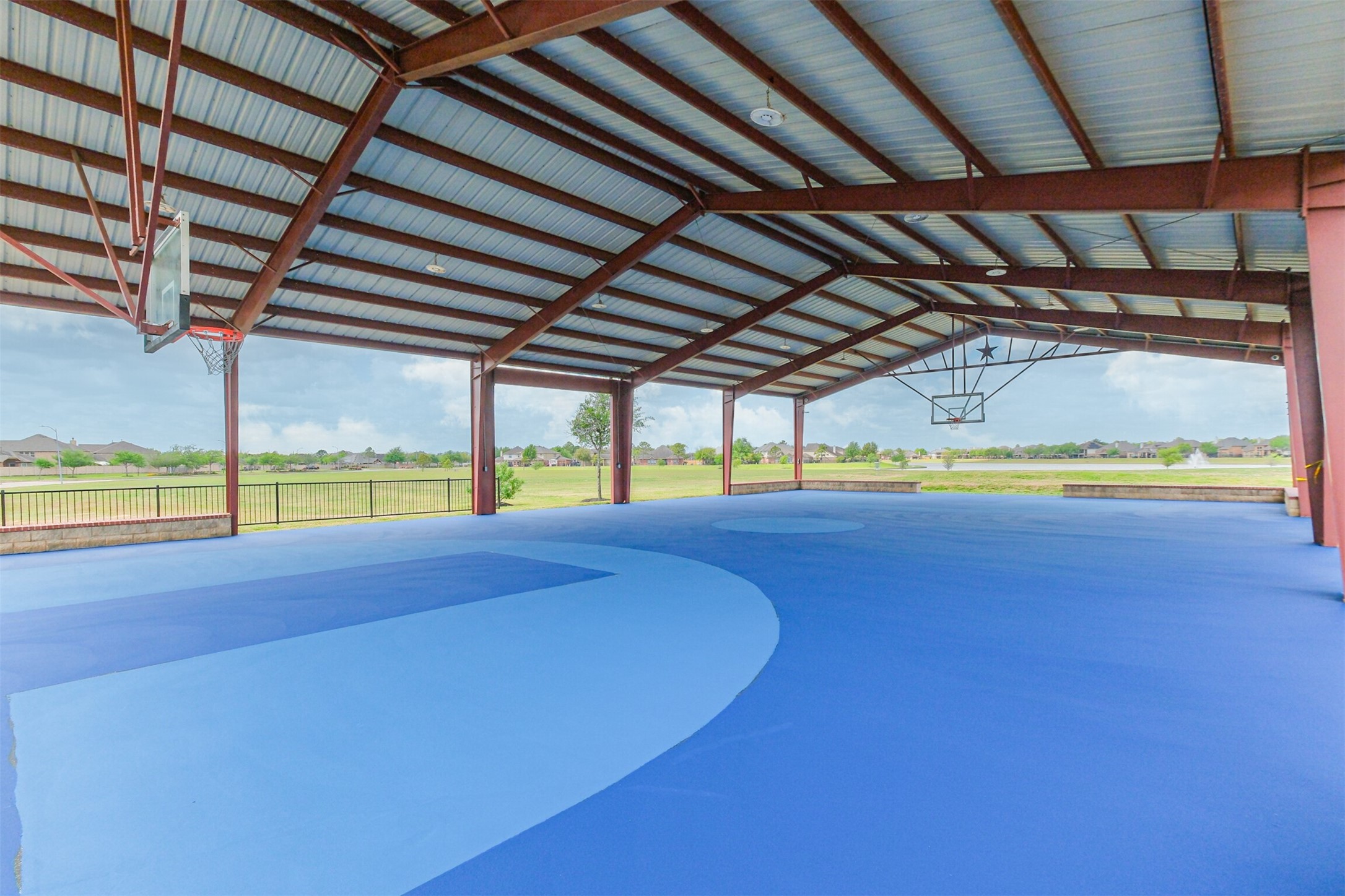 9438 Gold Mountain Drive Rosharon, TX 77583 - Photo 21 of 25 a view of a indoor swimming pool