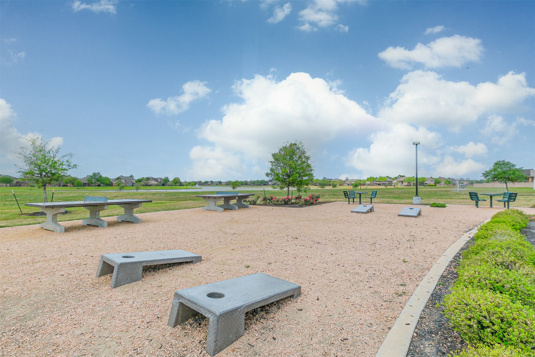 9438 Gold Mountain Drive Rosharon, TX 77583 - Photo 22 of 25 Washer pit/hangout area