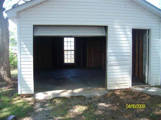 27 Loop Street Greenville, SC 29609 - Photo 2 of 17 Gallery Image 2