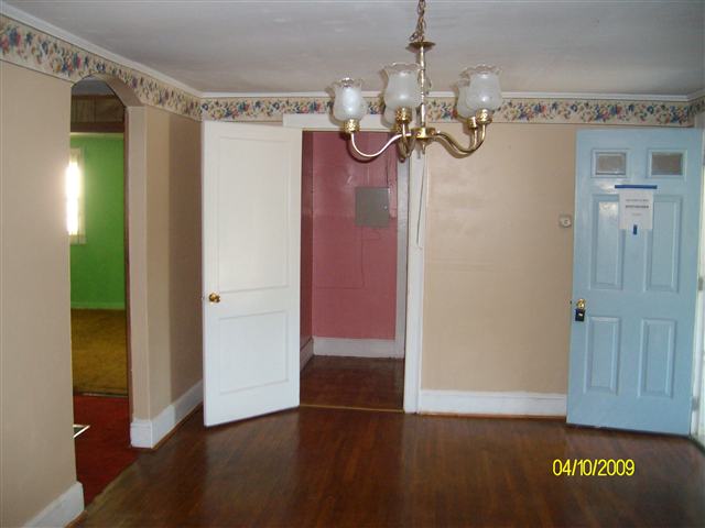 27 Loop Street Greenville, SC 29609 - Photo 5 of 17 Gallery Image 5
