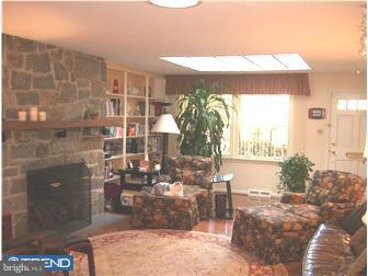 205 Arden Road Broomall, PA 19008 - Photo 3 of 11 Gallery Image 3