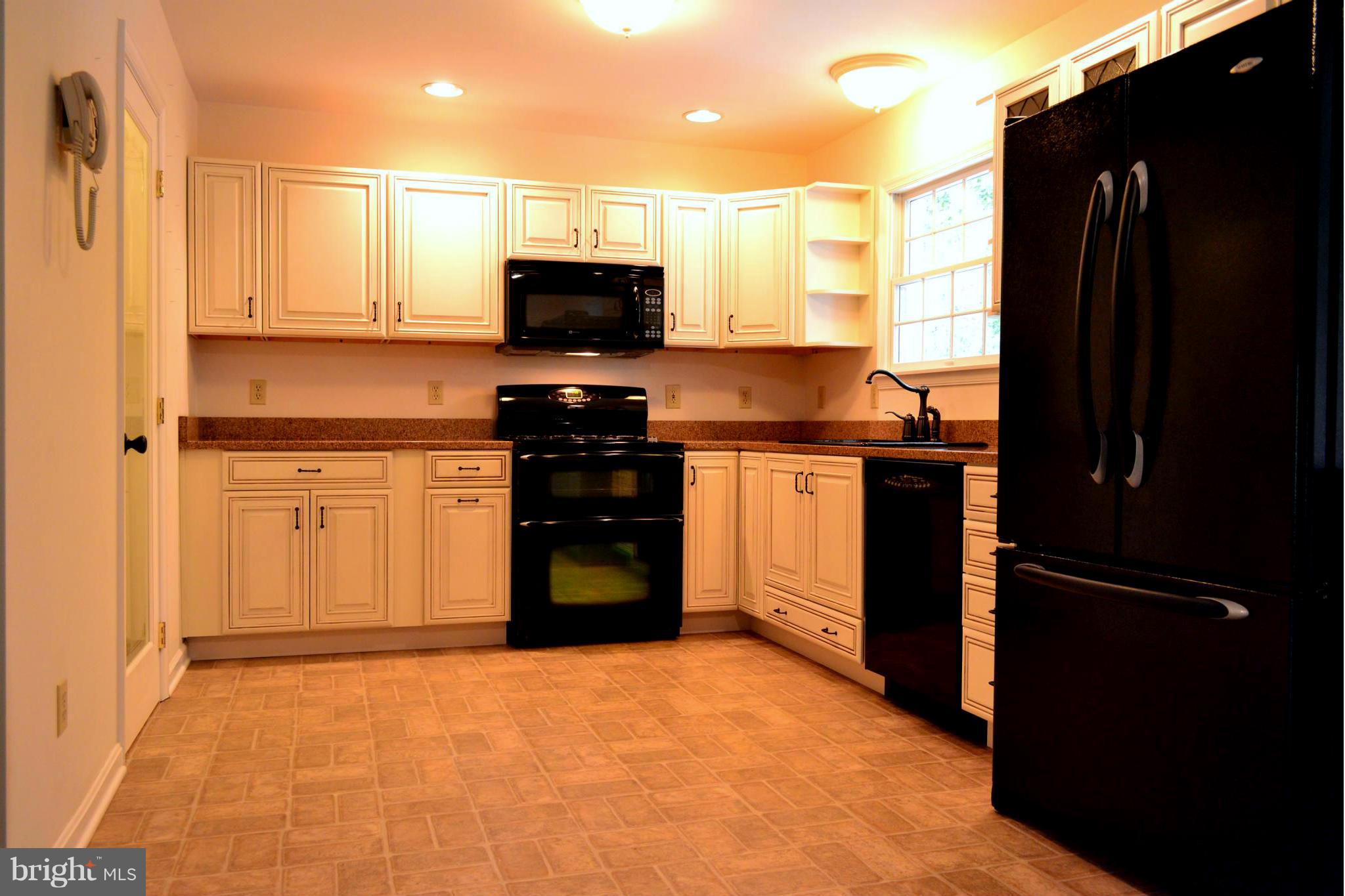 5989 Deale Beach Road Deale, MD 20751 - Photo 5 of 25 Kitchen