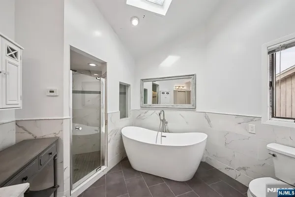 $8,500 | 11 Hudson Terrace, Englewood Cliffs, NJ 07632