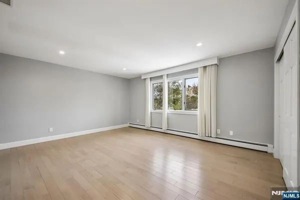 $8,500 | 11 Hudson Terrace, Englewood Cliffs, NJ 07632