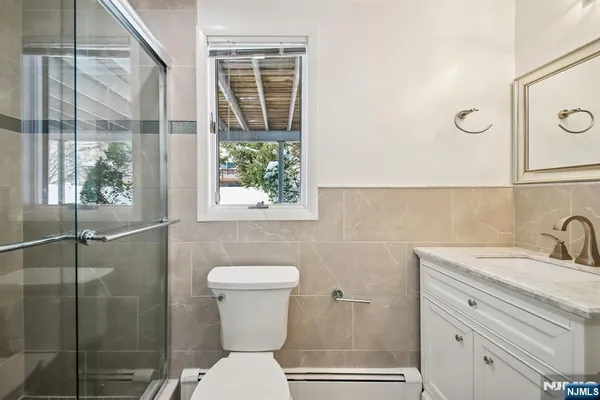 $8,500 | 11 Hudson Terrace, Englewood Cliffs, NJ 07632