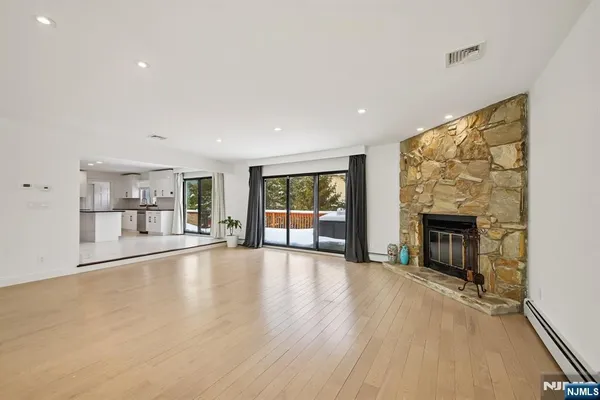 $8,500 | 11 Hudson Terrace, Englewood Cliffs, NJ 07632