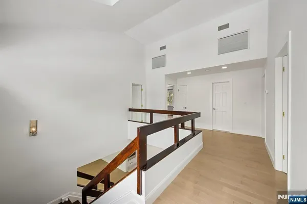 $8,500 | 11 Hudson Terrace, Englewood Cliffs, NJ 07632