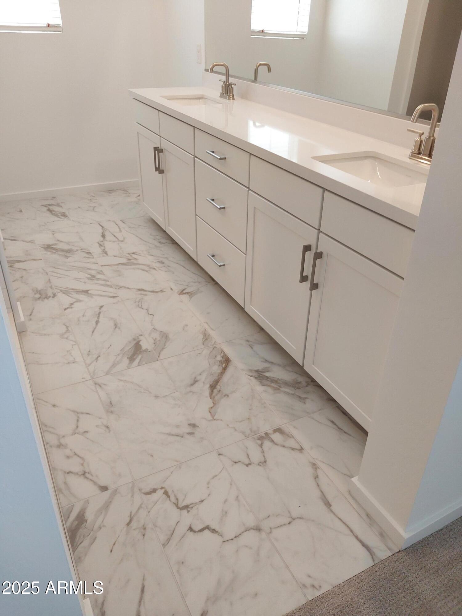 2486 West Rowel Road Phoenix, AZ 85085 - Photo 10 of 16 20250814_122909