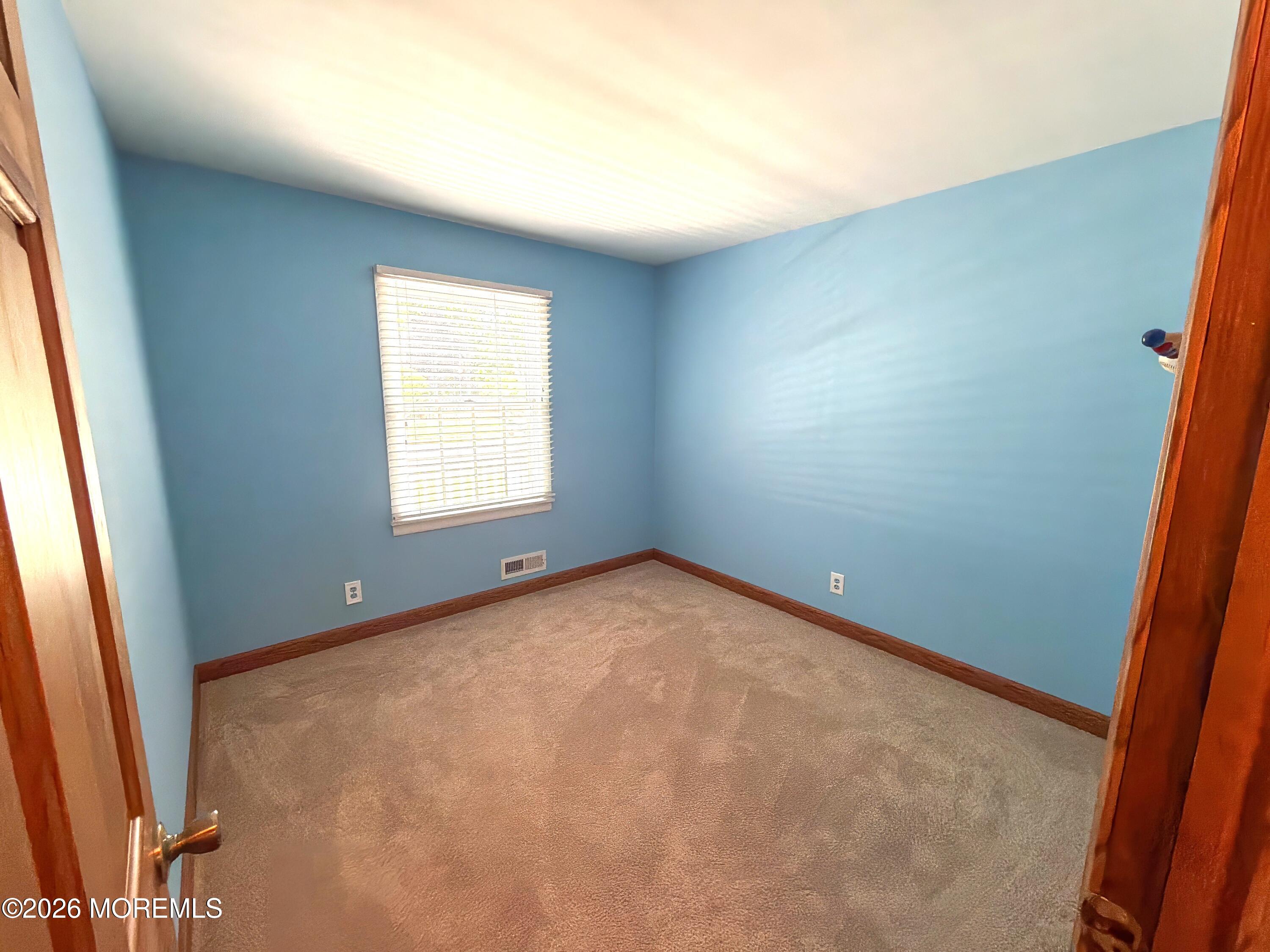 4 Glen Road Howell, NJ 07731 - Photo 22 of 48 4 Glen Rd Bedroom1