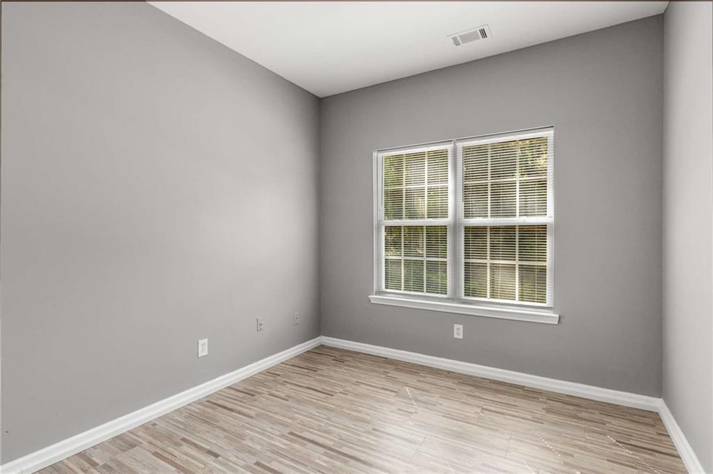 2351 Perry Boulevard Northwest Atlanta, GA 30318 - Photo 15 of 32