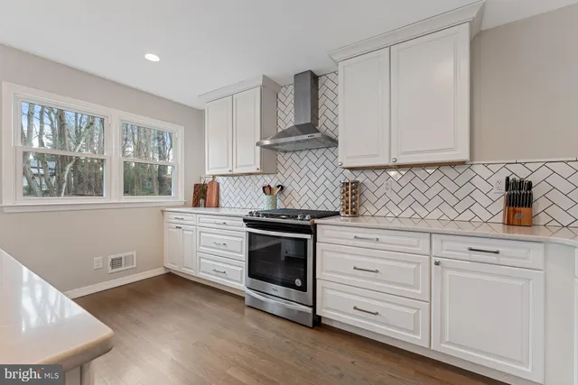 $650,000 | 3 Crab Apple Lane, Lawrenceville, NJ 08648