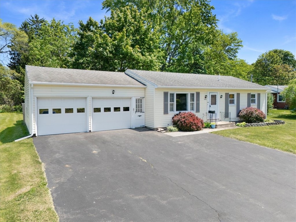 1078 5 Mile Line Road Webster, NY 14580 - Photo 2 of 49