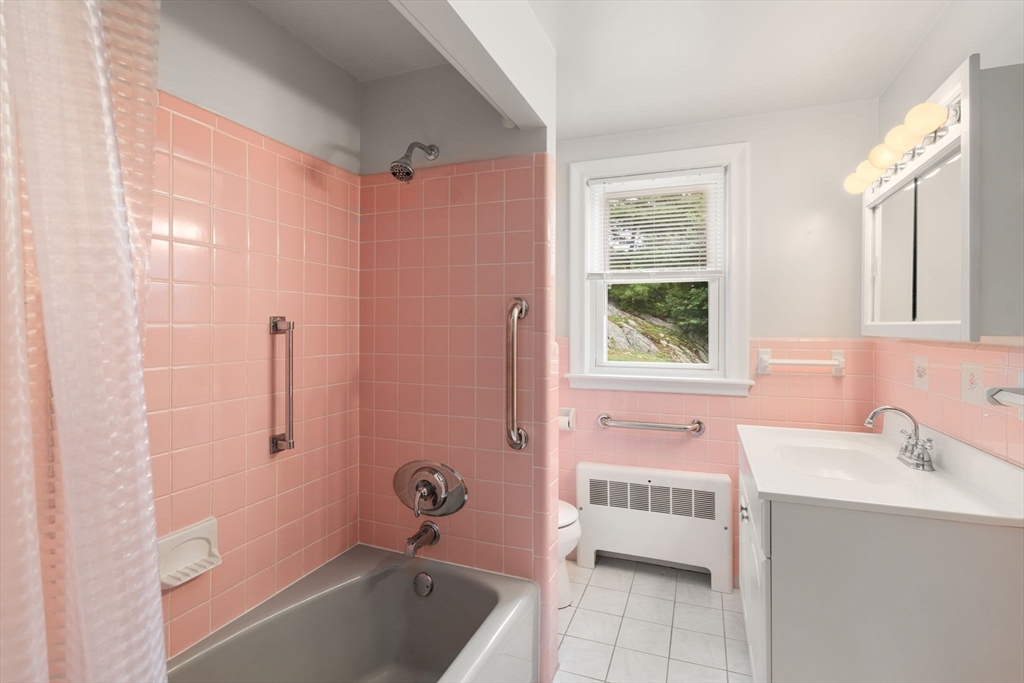 95 Marked Tree Road Needham, MA 02492 - Photo 9 of 15