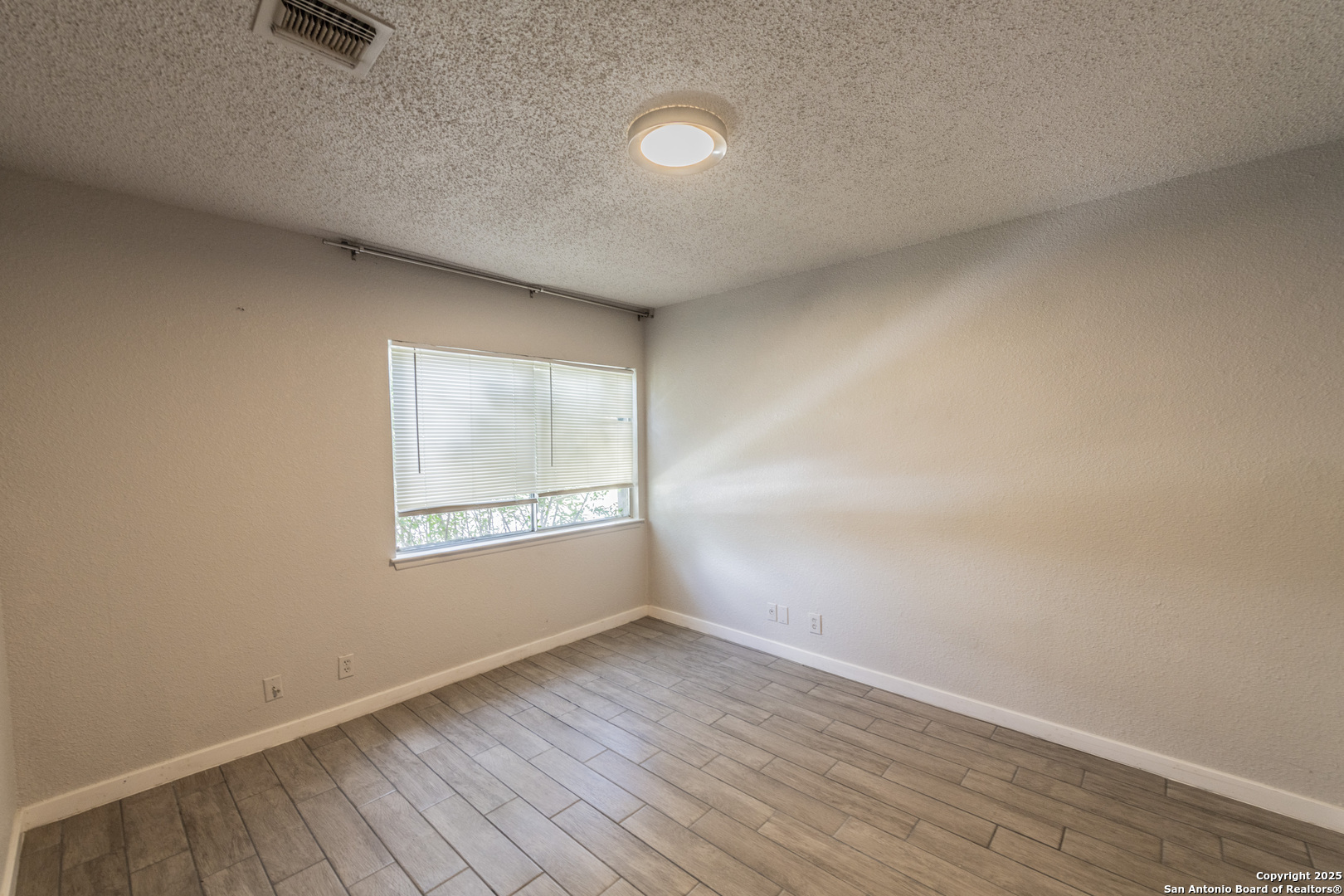 11618 Spring Trail Drive San Antonio, TX 78249 - Photo 19 of 27