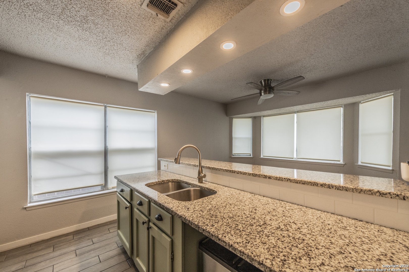 11618 Spring Trail Drive San Antonio, TX 78249 - Photo 7 of 27