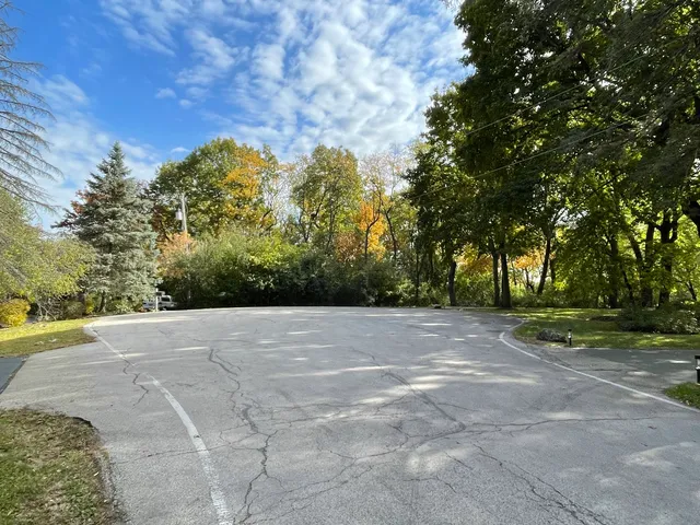 $49,900 | 26767 West Lakeview Drive South, Lake Barrington, IL 60084