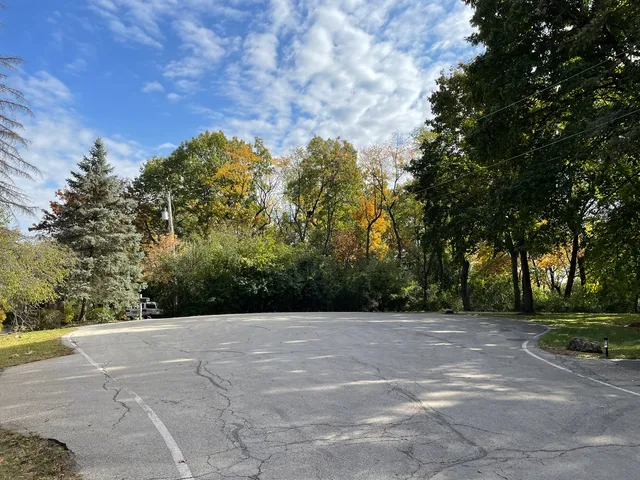 $49,900 | 26767 West Lakeview Drive South, Lake Barrington, IL 60084