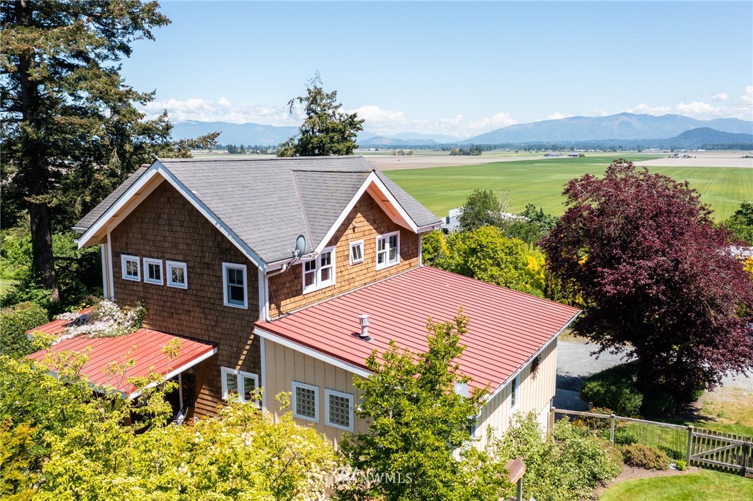 17578 Valentine Road Mount Vernon, WA 98273 - Photo 1 of 40 Gallery Image 1