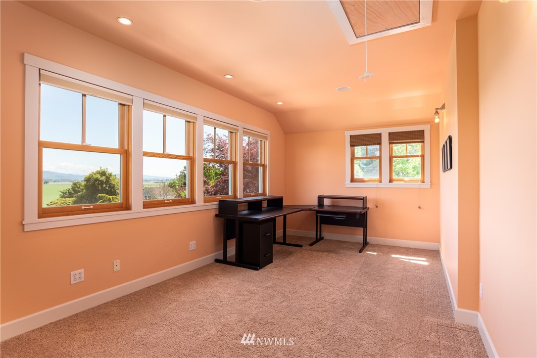 17578 Valentine Road Mount Vernon, WA 98273 - Photo 35 of 40 Gallery Image 35