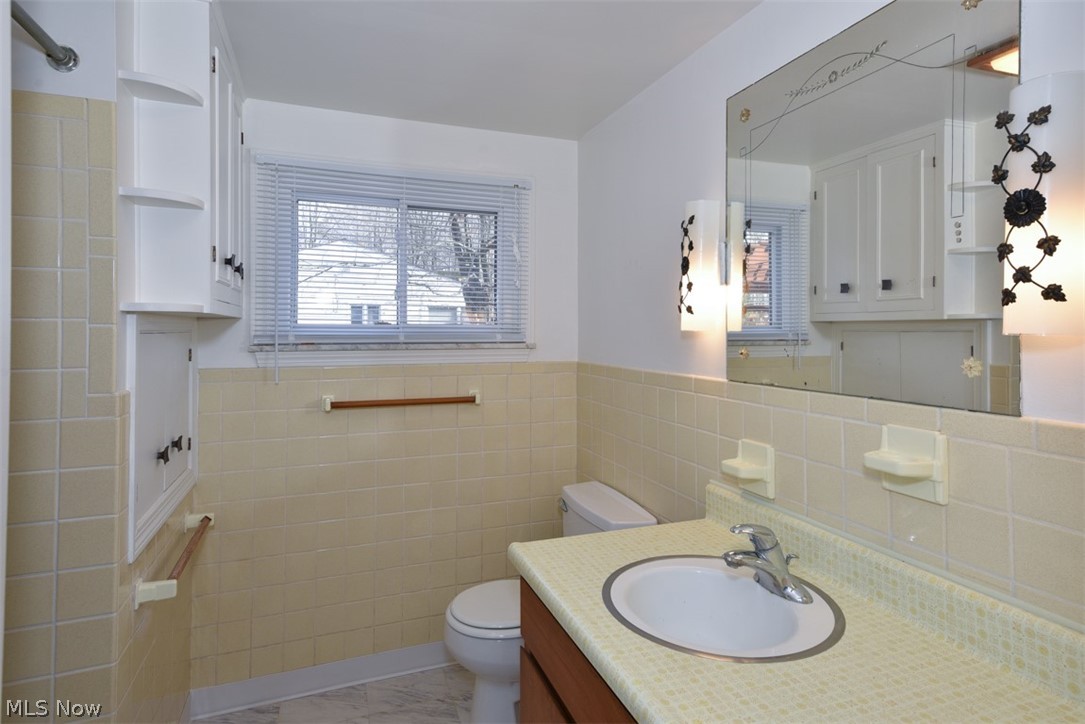 98 Laurel Road Chagrin Falls, OH 44022 - Photo 11 of 18