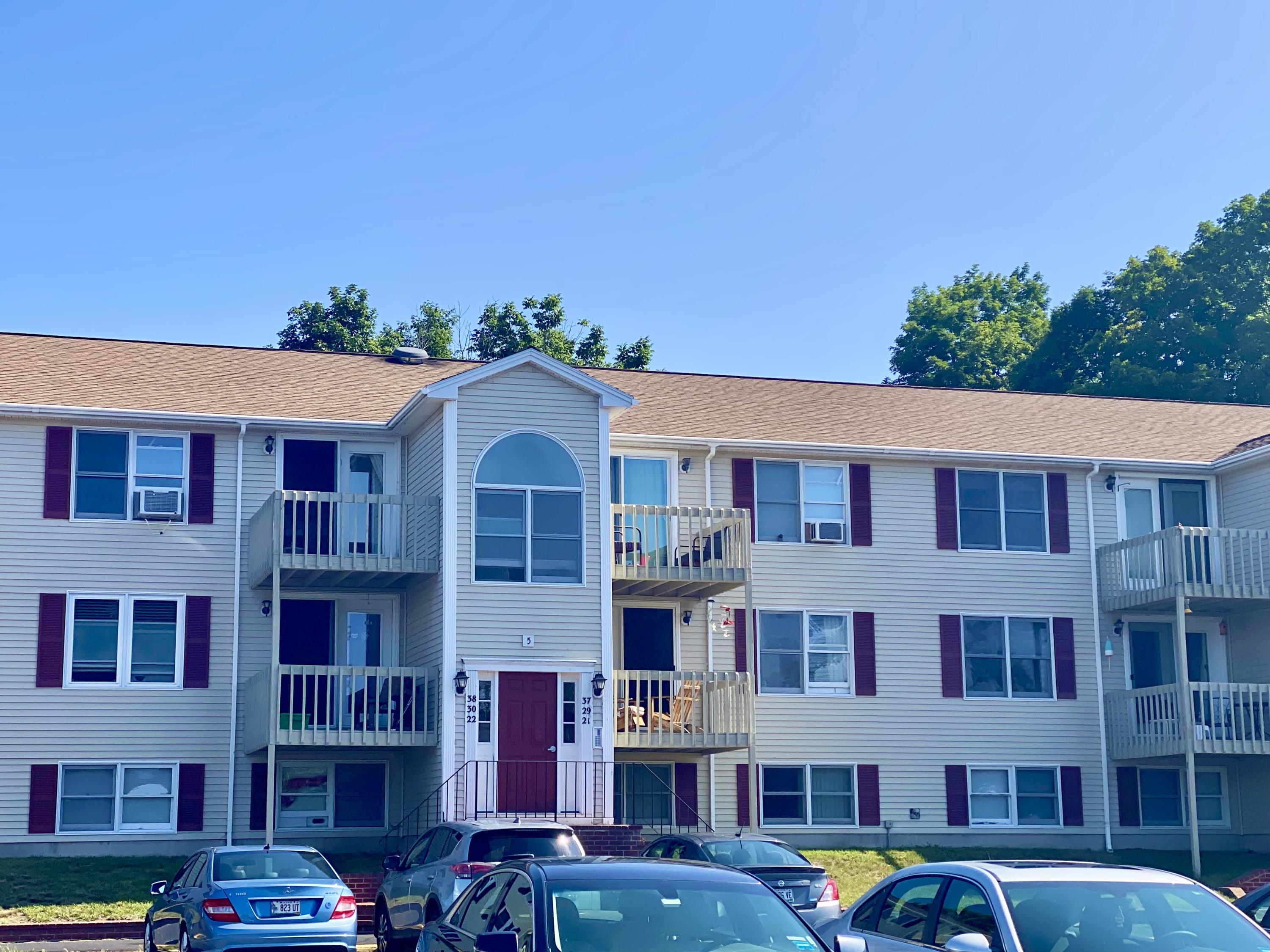 16 Mill Street, Unit 35 Springvale, ME 04083 - Photo 1 of 14 724BB79E-DA76-4A64-9E02-A8ABB4D6B20A_1_2