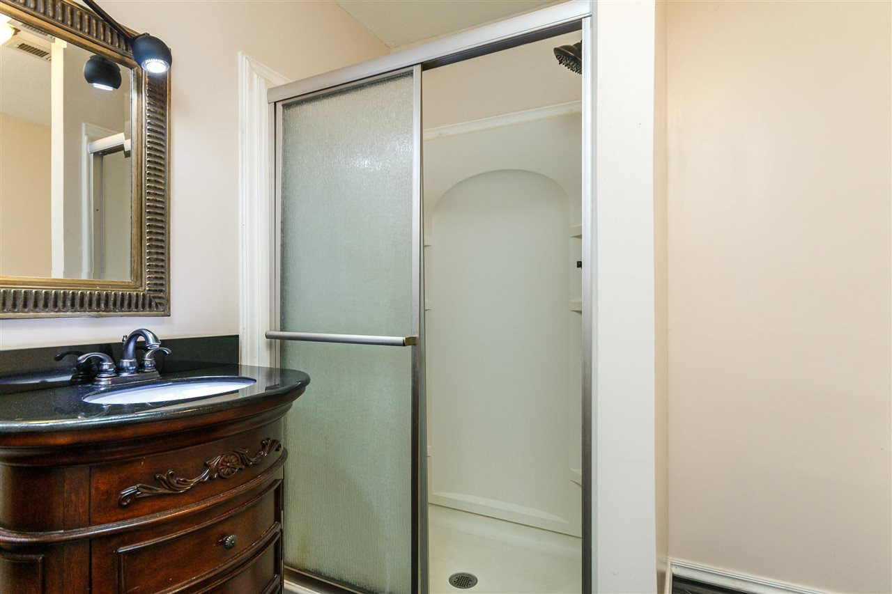 7913 Smith Road Apex, NC 27539 - Photo 15 of 30 Master bathroom