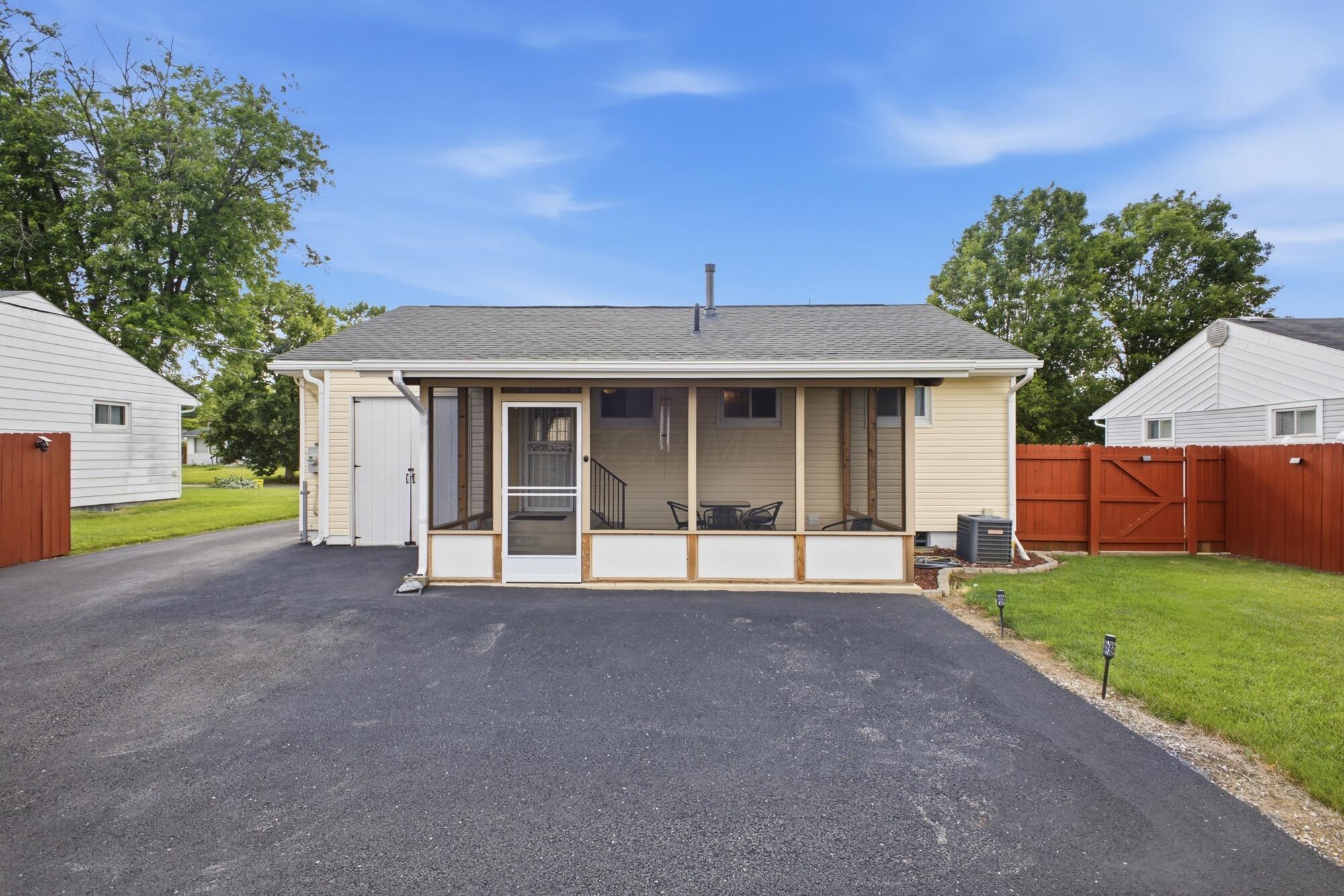 980 Wiltshire Road Columbus, OH 43204 - Photo 20 of 27