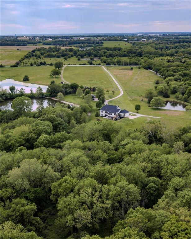 21225 South Cedar Niles Road Spring Hill, KS 66083 - Photo 49 of 67
