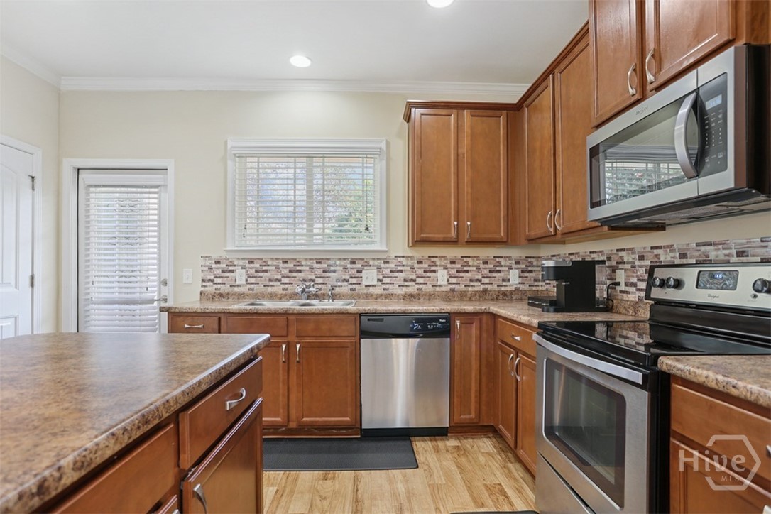 100 Sonata Circle Pooler, GA 31322 - Photo 10 of 31 Stainless Steel Appliances