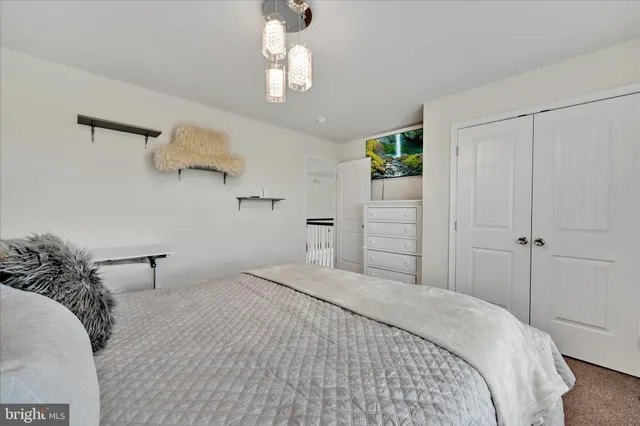 $885,000 | 43 Saddle Lane, Easton, PA 18045