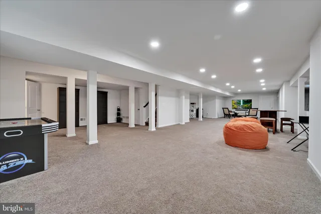 $885,000 | 43 Saddle Lane, Easton, PA 18045