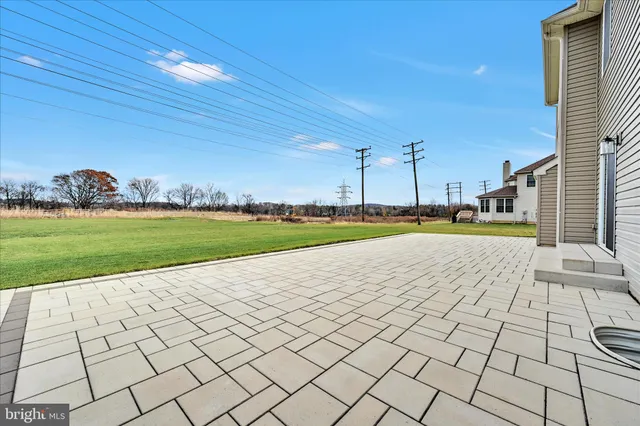 $885,000 | 43 Saddle Lane, Easton, PA 18045